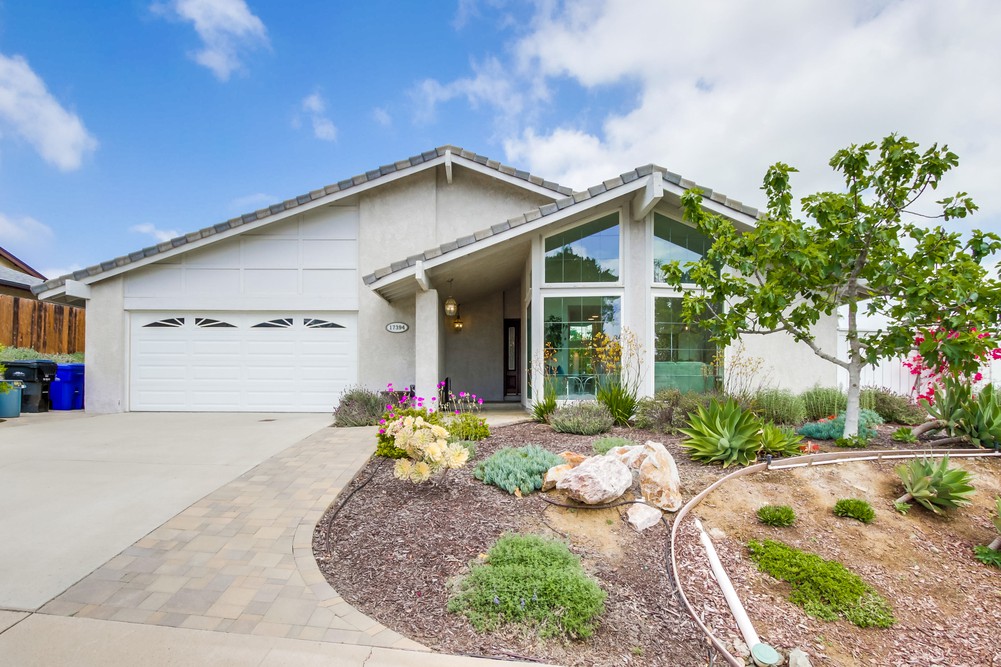 Virtual tour photo 3 of 49 for 17394 Libertad Dr