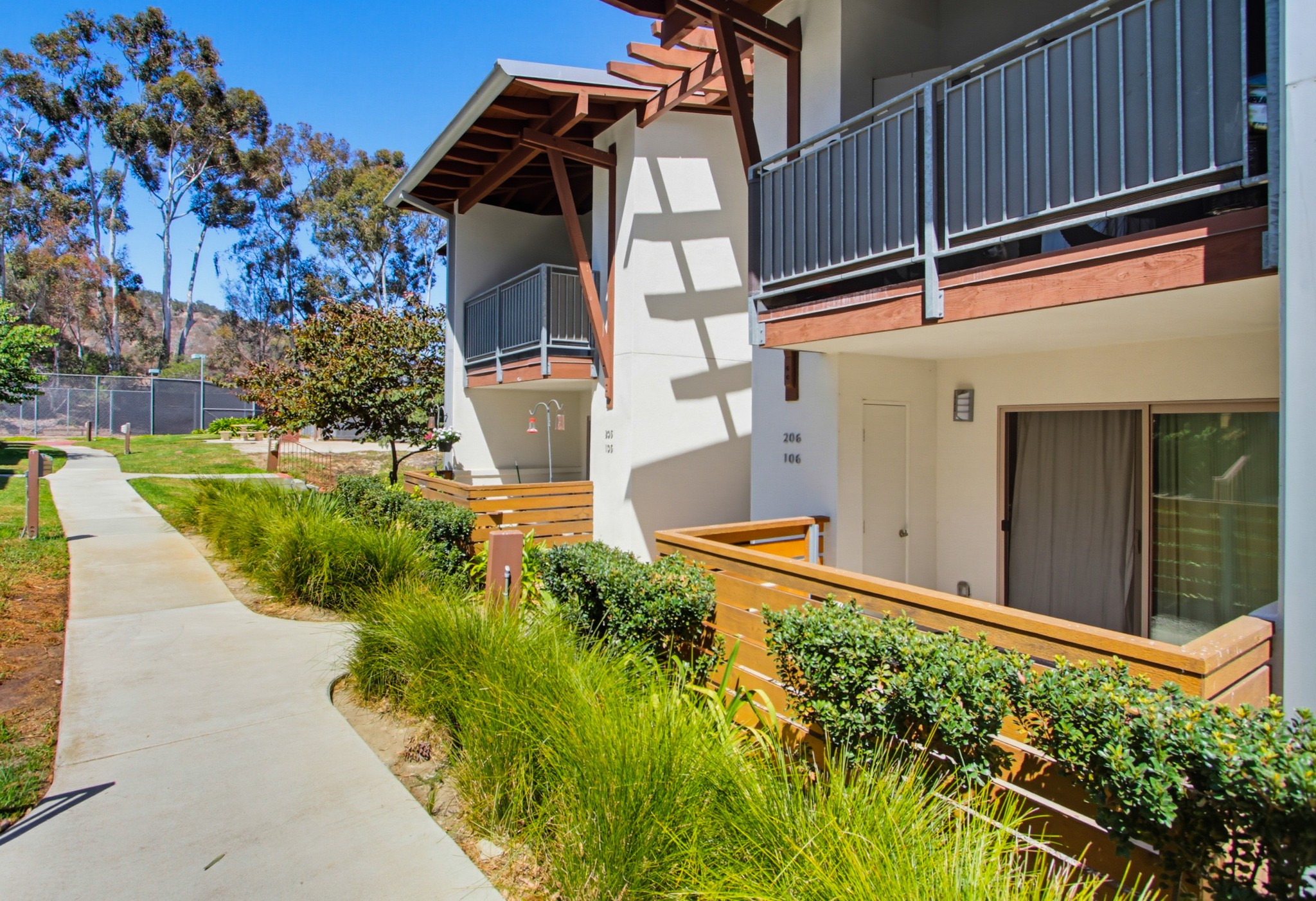 Virtual tour photo 4 of 42 for 1740 S El Camino Real Unit J106
