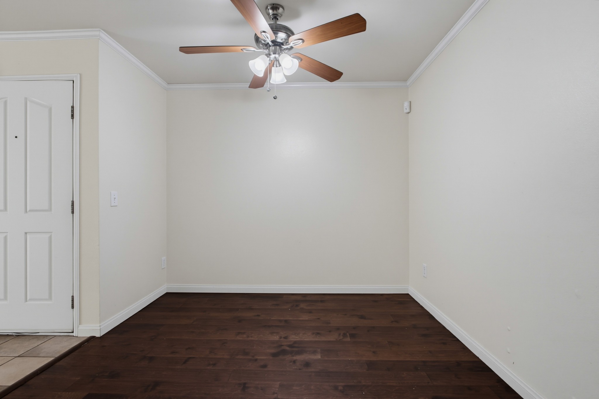 Virtual tour photo 14 of 42 for 1740 S El Camino Real Unit J106