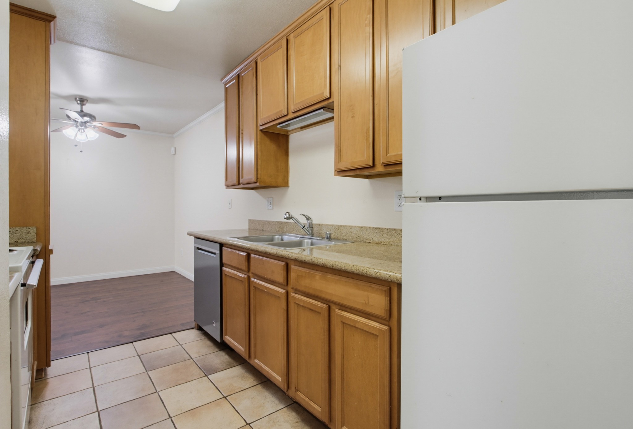 Virtual tour photo 20 of 42 for 1740 S El Camino Real Unit J106