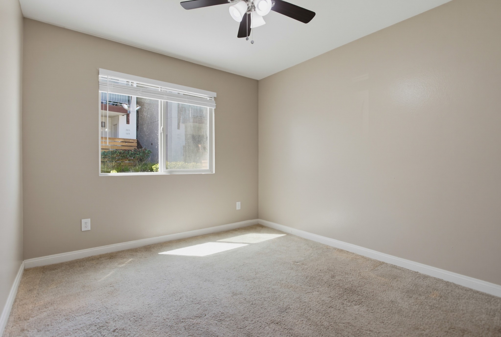 Virtual tour photo 30 of 42 for 1740 S El Camino Real Unit J106
