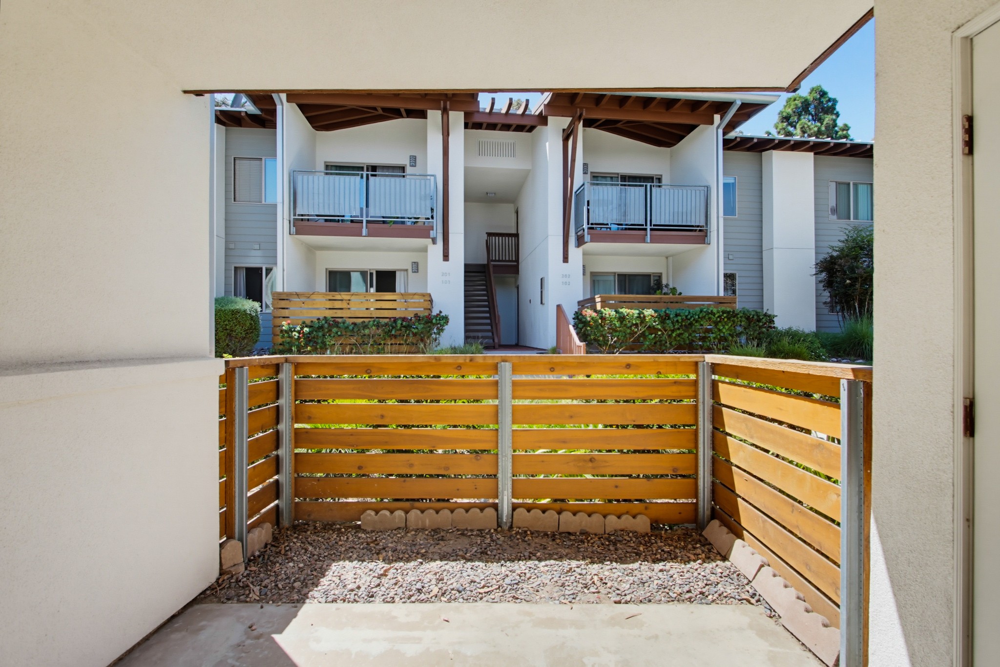 Virtual tour photo 38 of 42 for 1740 S El Camino Real Unit J106