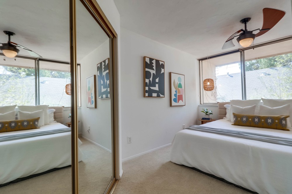 Virtual tour photo 26 of 33 for 1740 Upas St APT 25