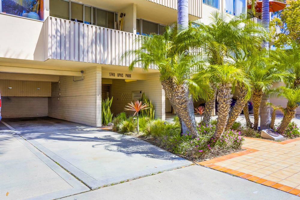 Virtual tour photo 33 of 33 for 1740 Upas St APT 25