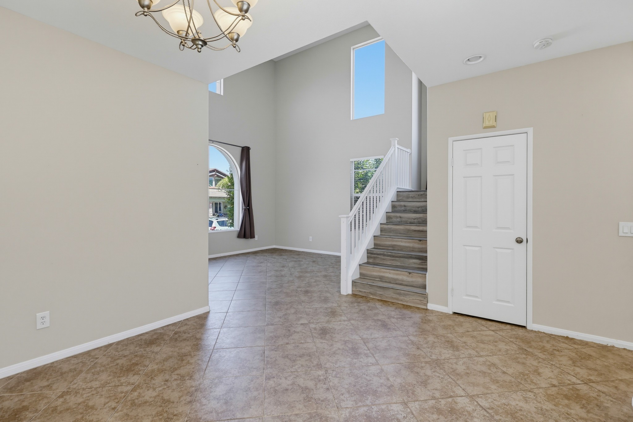 Virtual tour photo 11 of 71 for 1741 Quiet Trail Dr
