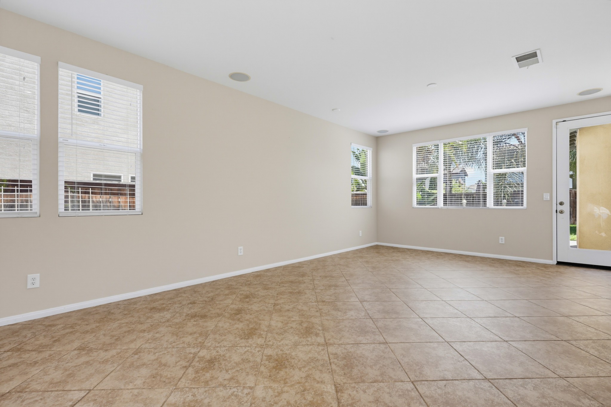 Virtual tour photo 13 of 71 for 1741 Quiet Trail Dr