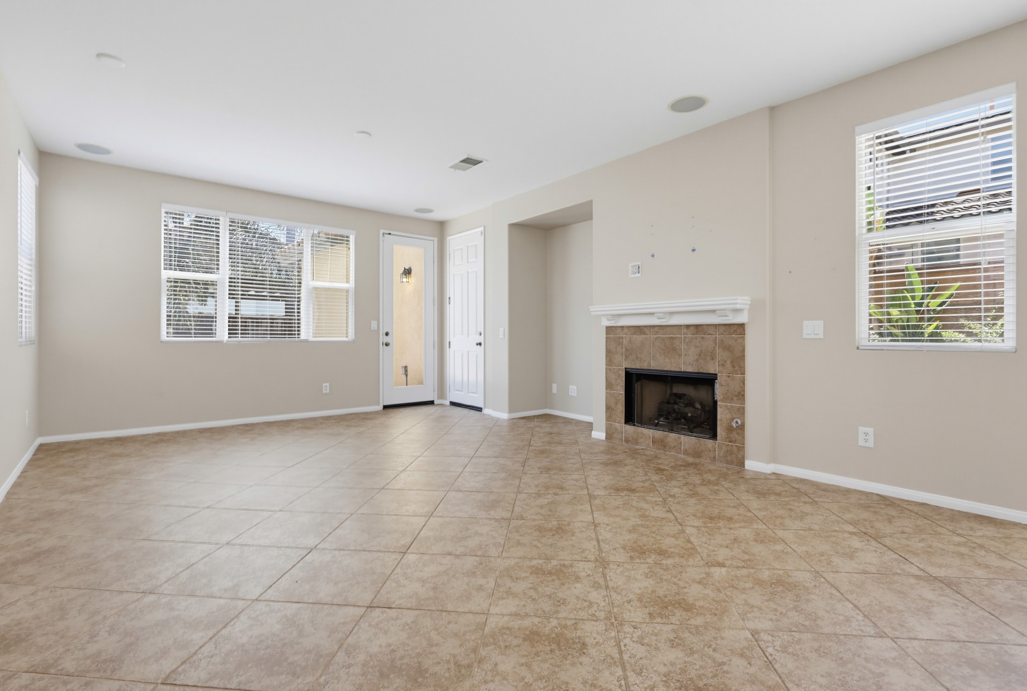 Virtual tour photo 14 of 71 for 1741 Quiet Trail Dr