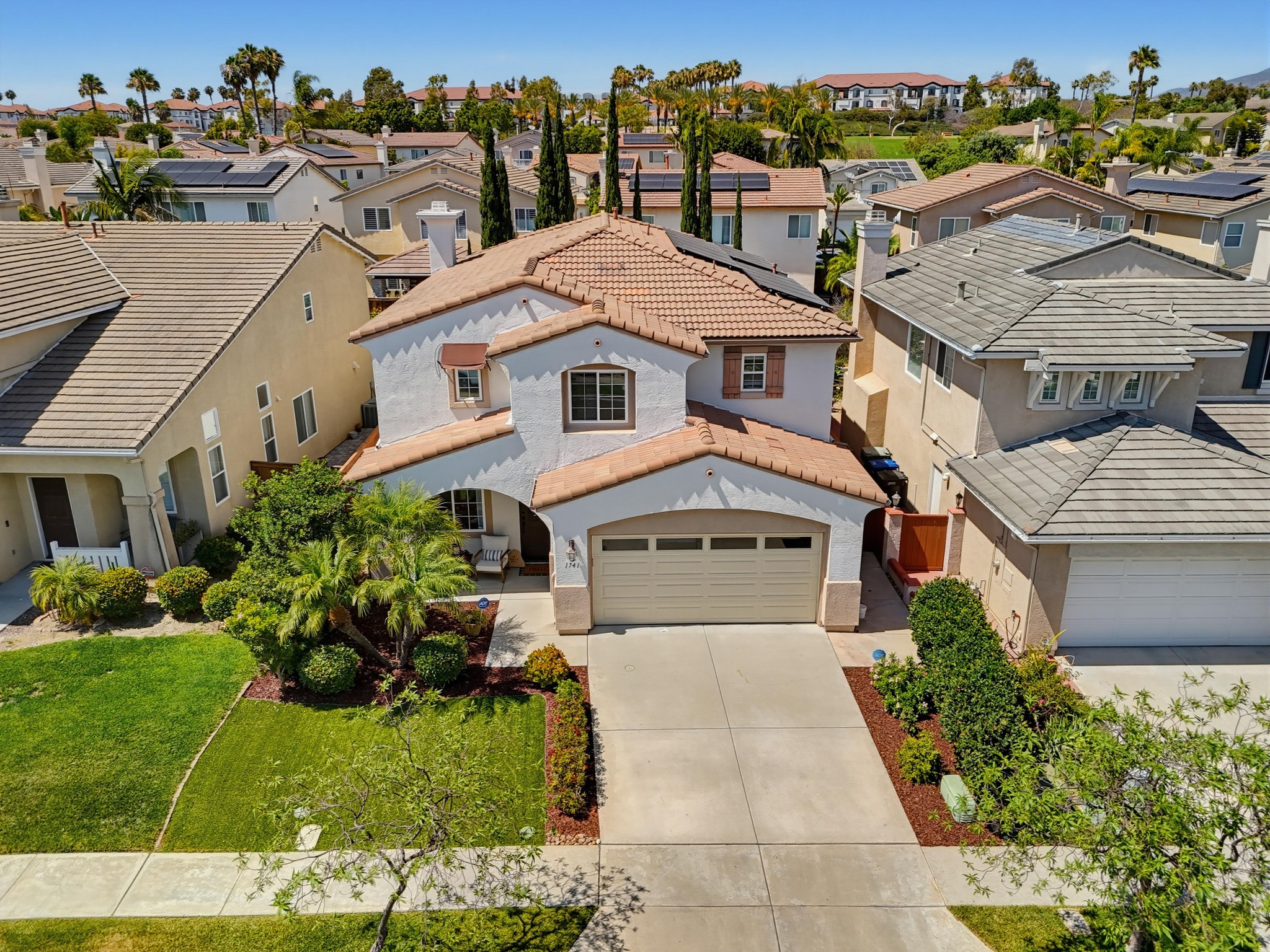 Virtual tour photo 1 of 41 for 1741 Valley Bend St