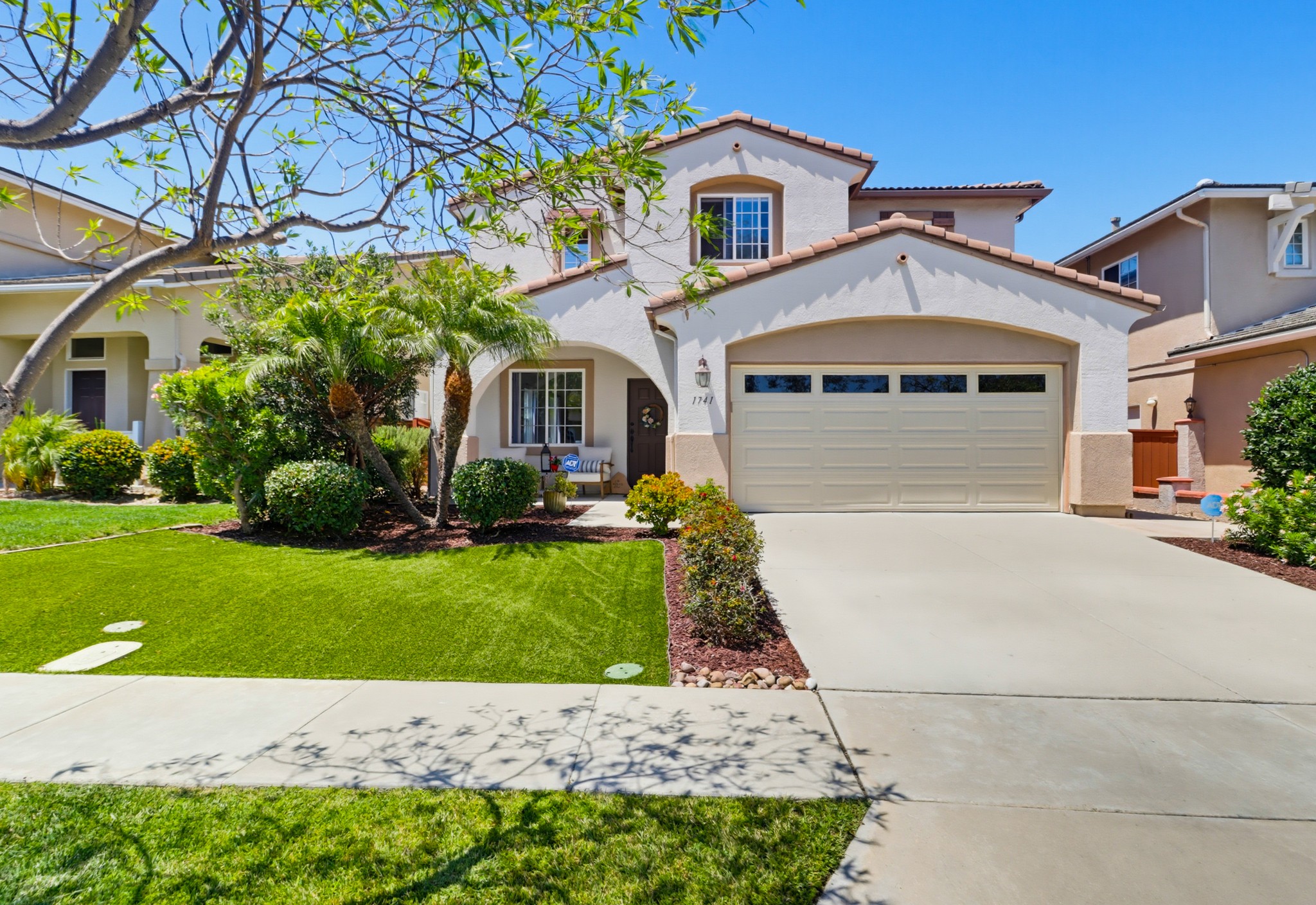 Virtual tour photo 3 of 80 for 1741 Valley Bend St