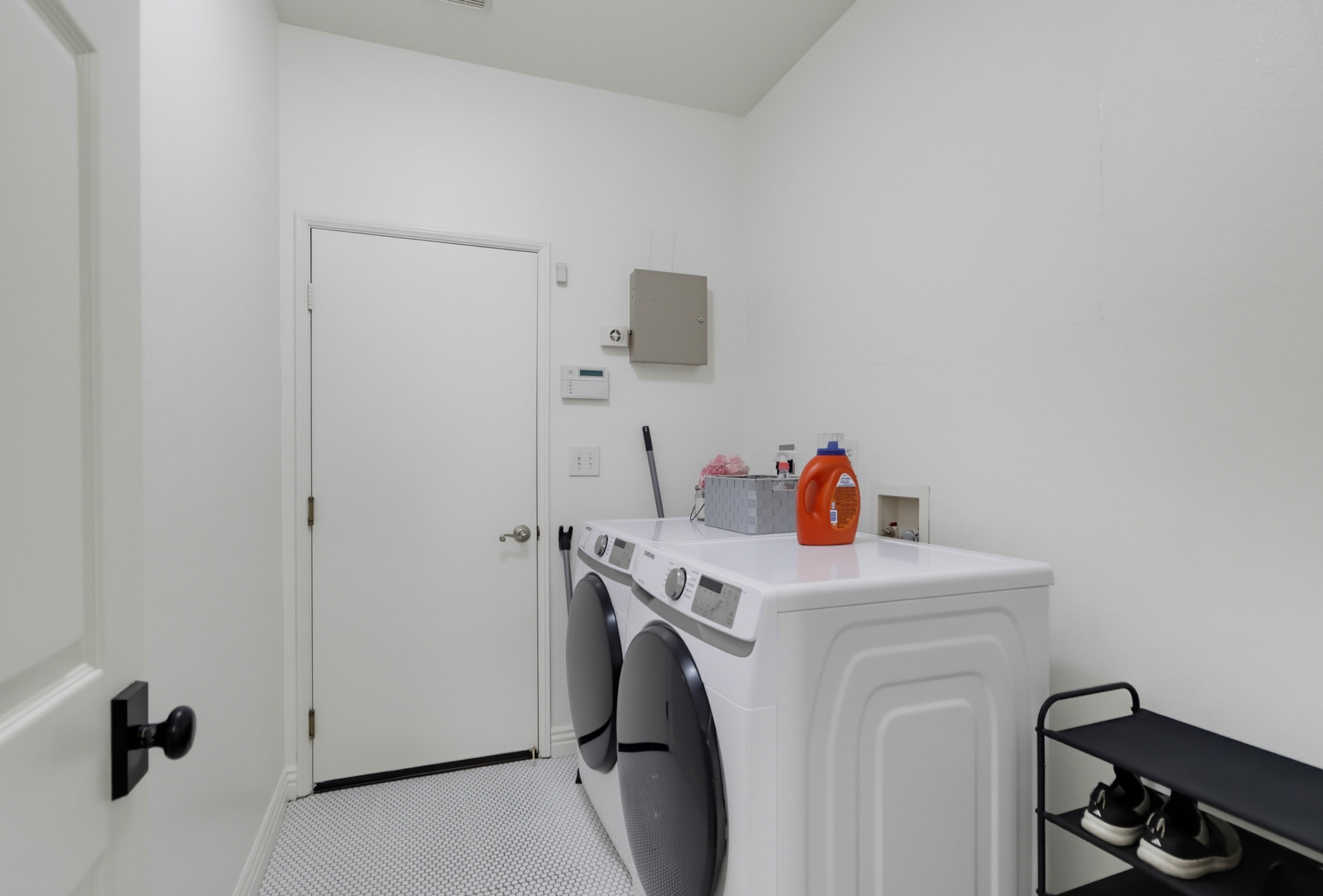 Virtual tour photo 34 of 80 for 1741 Valley Bend St