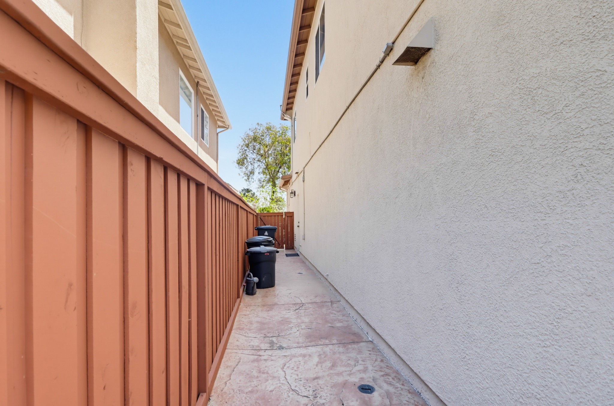 Virtual tour photo 76 of 80 for 1741 Valley Bend St