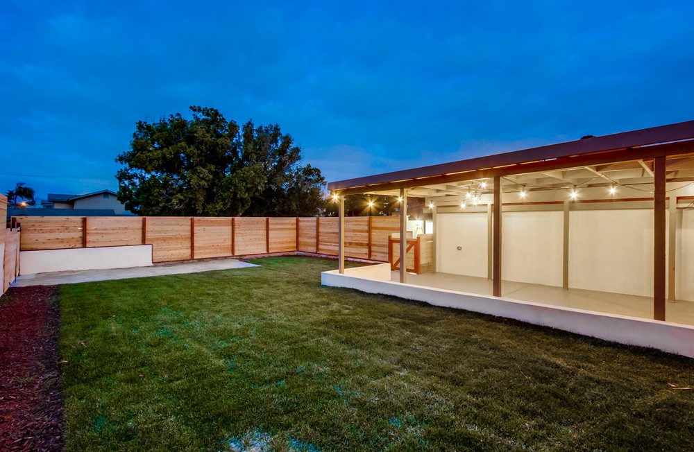 Virtual tour photo 9 of 50 for 1744 Catalina Blvd