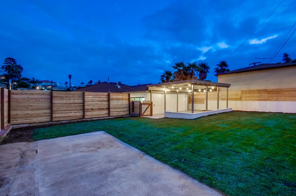 Virtual tour photo 10 of 50 for 1744 Catalina Blvd