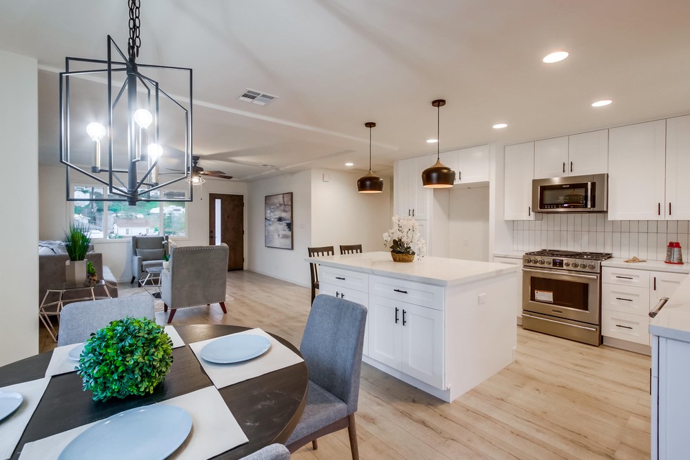 Virtual tour photo 20 of 50 for 1744 Catalina Blvd