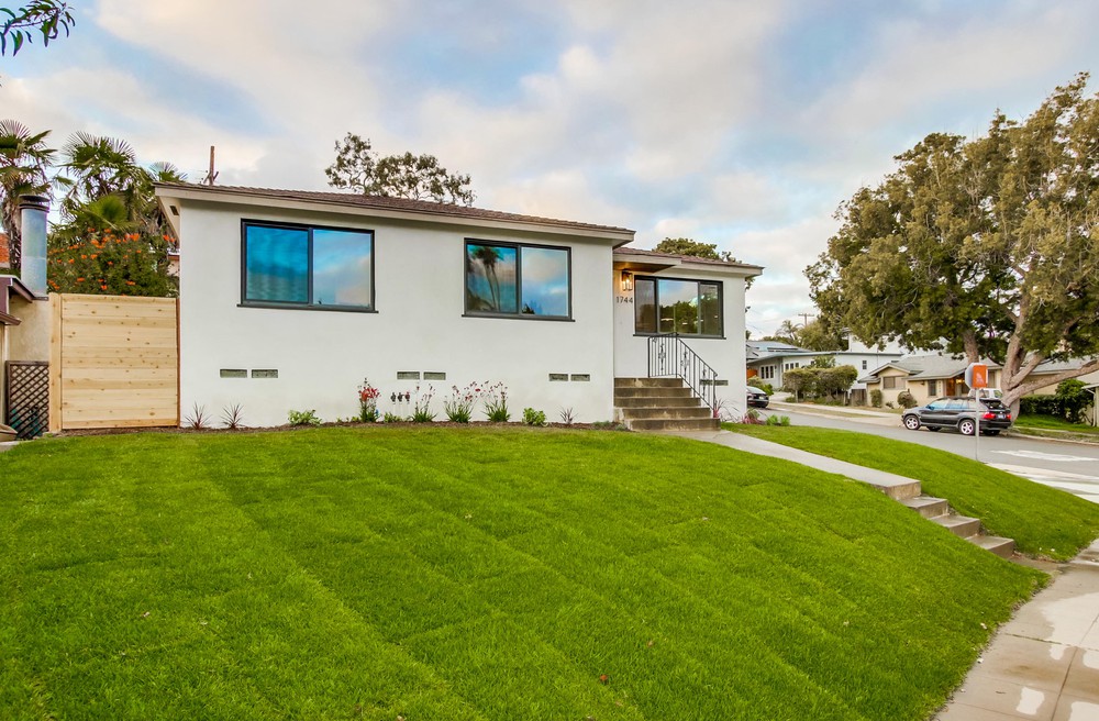Virtual tour photo 43 of 50 for 1744 Catalina Blvd