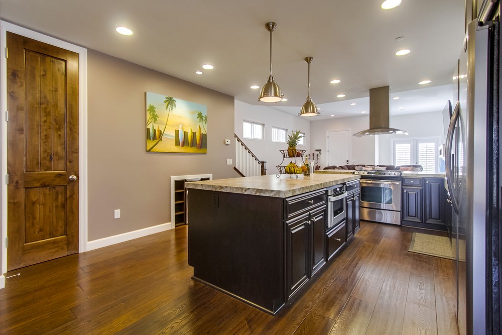 Virtual tour photo 16 of 54 for 1744 Thomas Ave