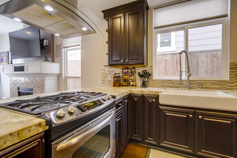 Virtual tour photo 18 of 54 for 1744 Thomas Ave