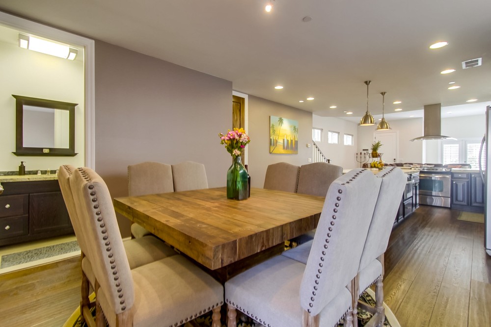Virtual tour photo 21 of 54 for 1744 Thomas Ave