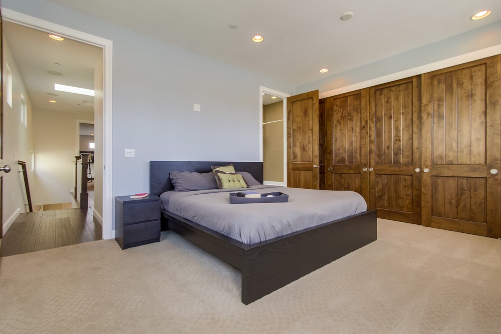Virtual tour photo 41 of 54 for 1744 Thomas Ave
