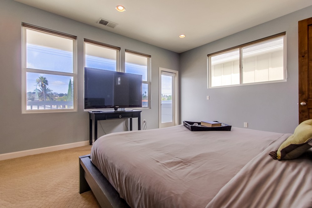 Virtual tour photo 43 of 54 for 1744 Thomas Ave