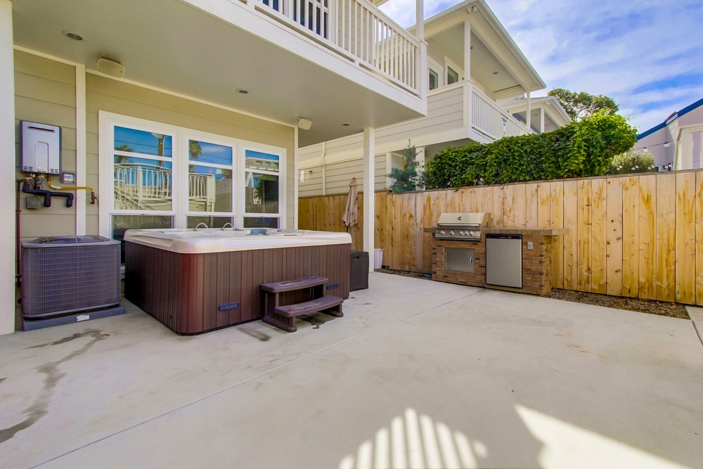 Virtual tour photo 50 of 54 for 1744 Thomas Ave