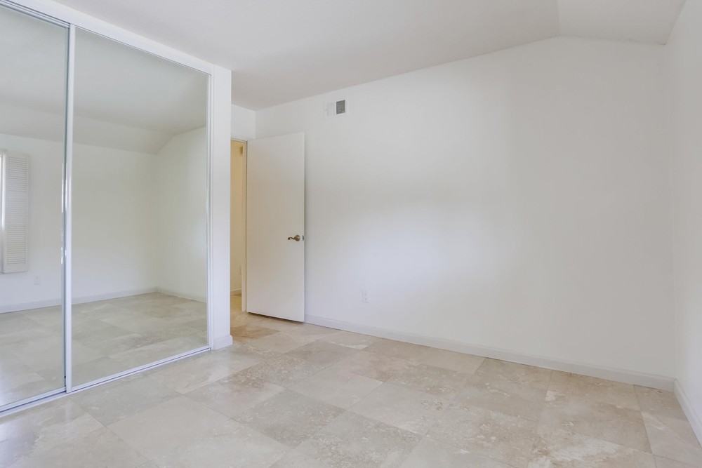 Virtual tour photo 23 of 31 for 17440 Plaza Cerado