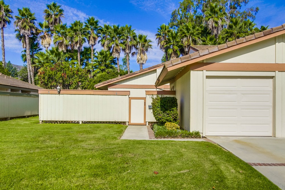 Virtual tour photo 5 of 35 for 17460 Caminito Baya
