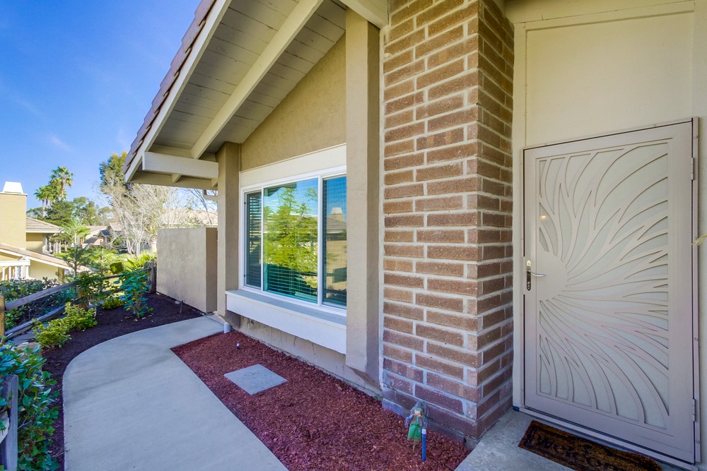 Virtual tour photo 1 of 30 for 17476 Fairlie Rd