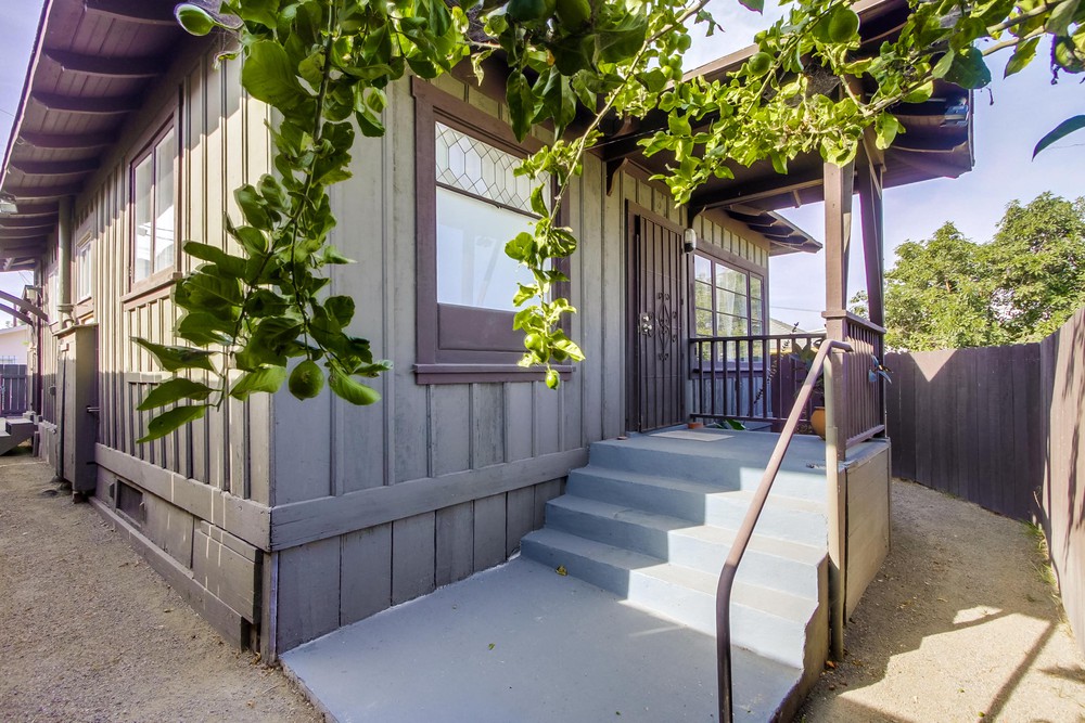 Virtual tour photo 12 of 40 for 1749 Julian Ave