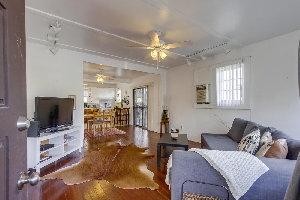 Virtual tour photo 15 of 40 for 1749 Julian Ave