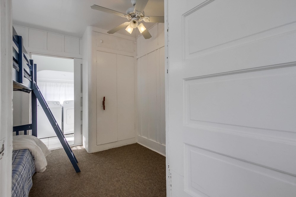 Virtual tour photo 32 of 40 for 1749 Julian Ave