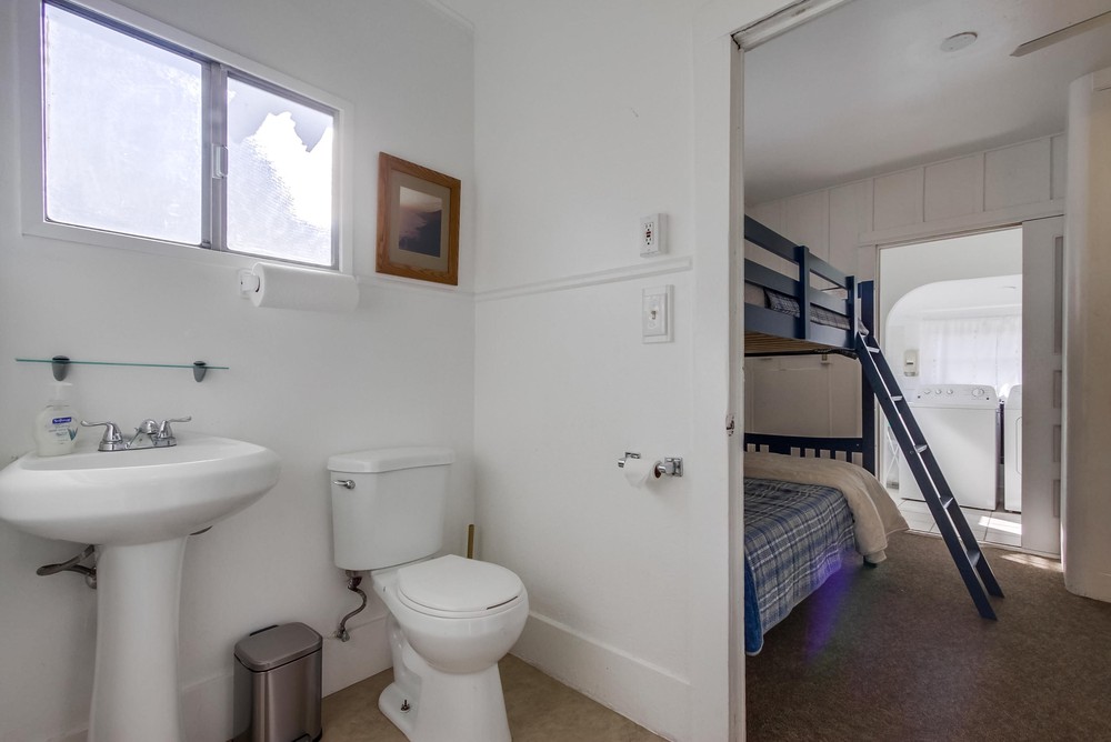 Virtual tour photo 36 of 40 for 1749 Julian Ave
