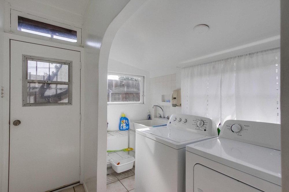 Virtual tour photo 38 of 40 for 1749 Julian Ave