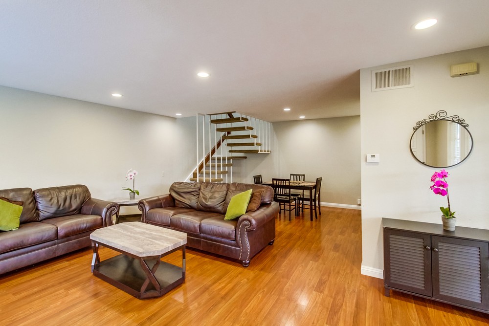 Virtual tour photo 9 of 39 for 17494 Ashburton Rd
