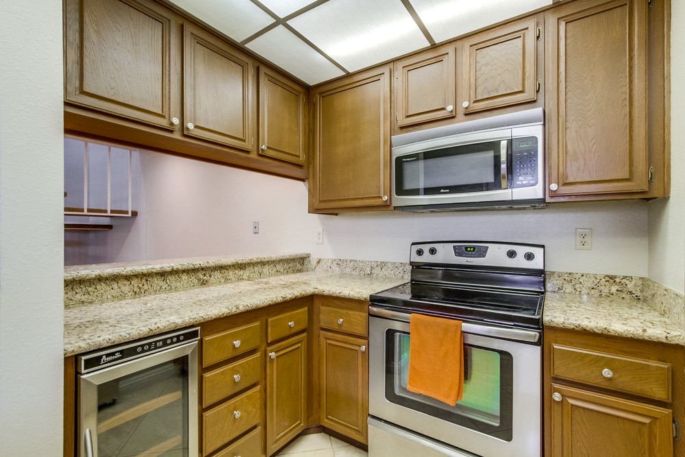 Virtual tour photo 17 of 39 for 17494 Ashburton Rd