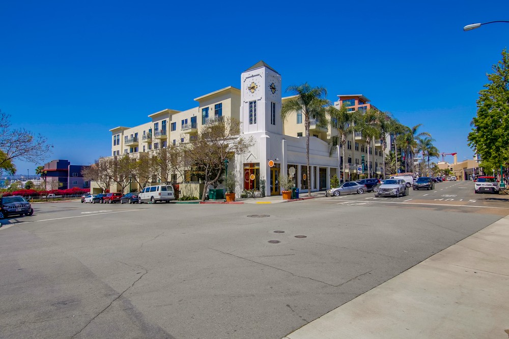 Virtual tour photo 1 of 47 for 1750 Kettner Blvd #310