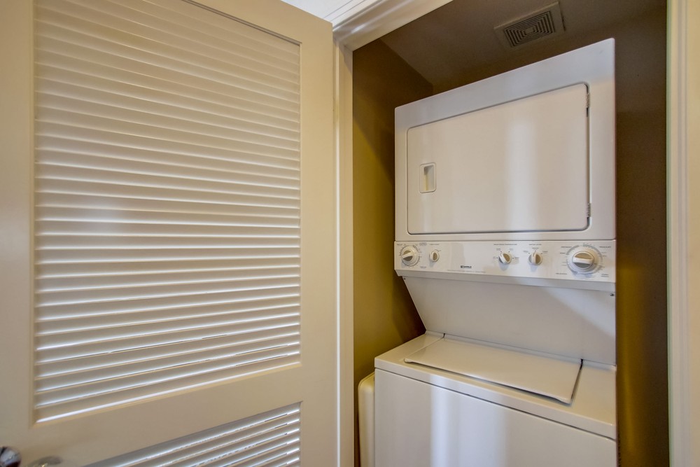 Virtual tour photo 34 of 47 for 1750 Kettner Blvd #310