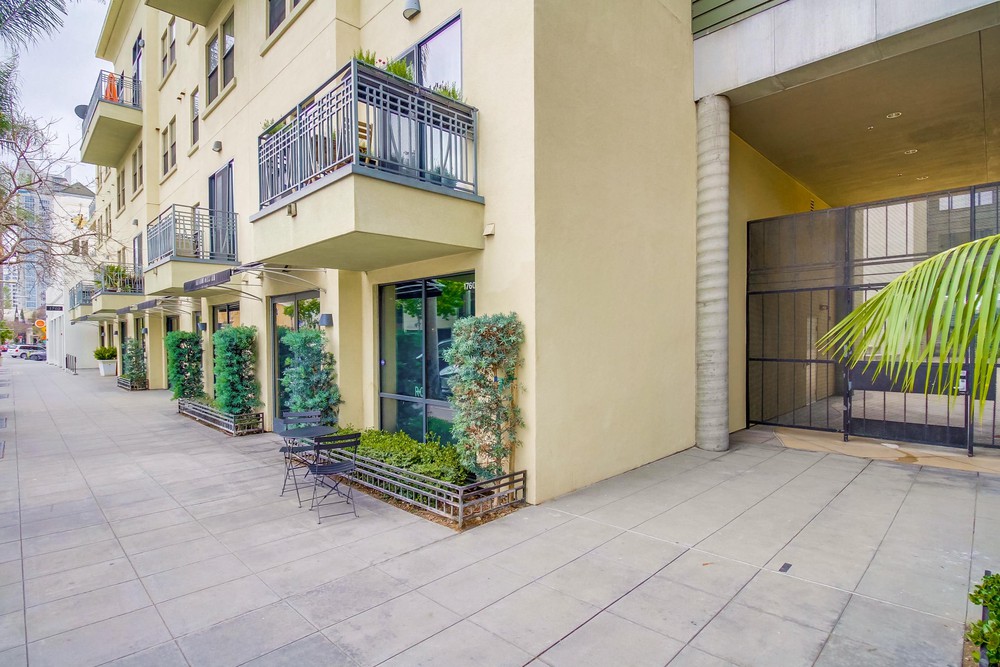 Virtual tour photo 4 of 53 for 1750 Kettner Blvd UNIT 417