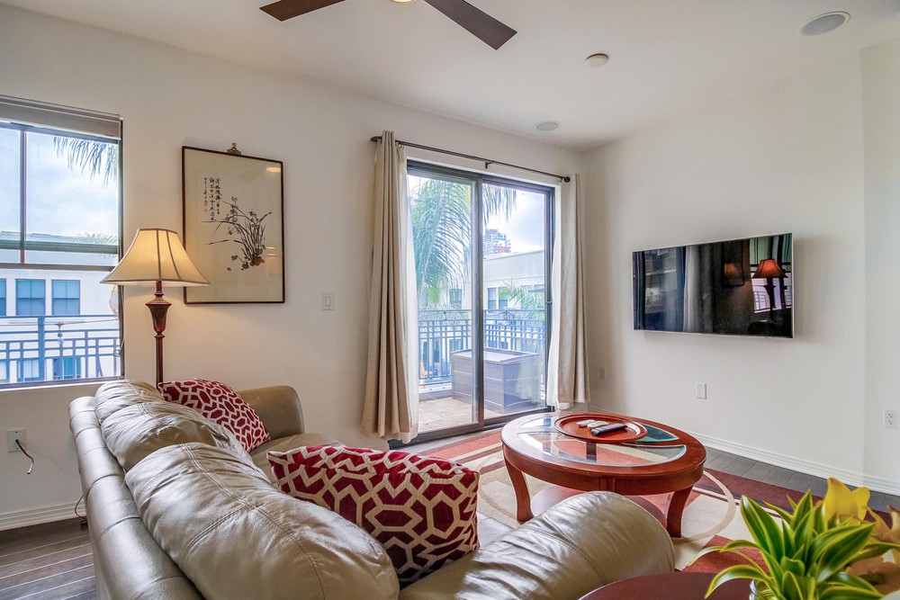 Virtual tour photo 12 of 53 for 1750 Kettner Blvd UNIT 417