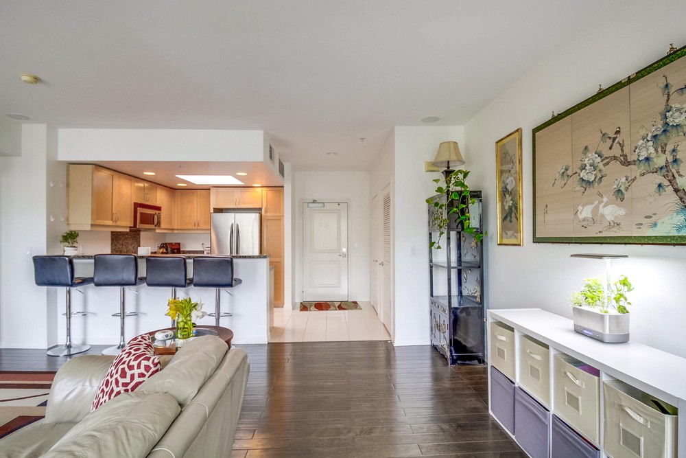 Virtual tour photo 13 of 53 for 1750 Kettner Blvd UNIT 417