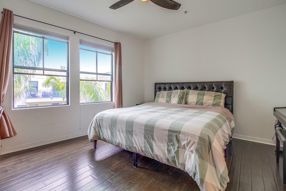 Virtual tour photo 32 of 53 for 1750 Kettner Blvd UNIT 417
