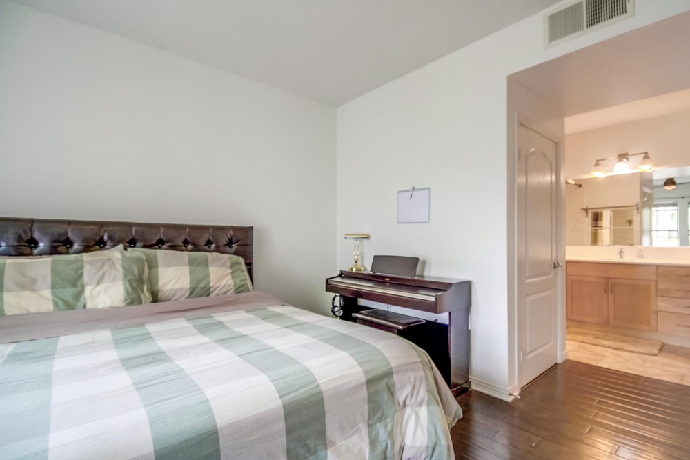 Virtual tour photo 34 of 53 for 1750 Kettner Blvd UNIT 417