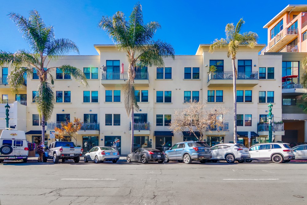 Virtual tour photo 3 of 55 for 1750 Kettner Blvd #114