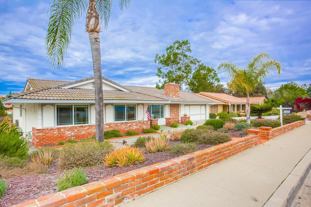 Virtual tour photo 4 of 67 for 17504 Bernardo Oaks Dr