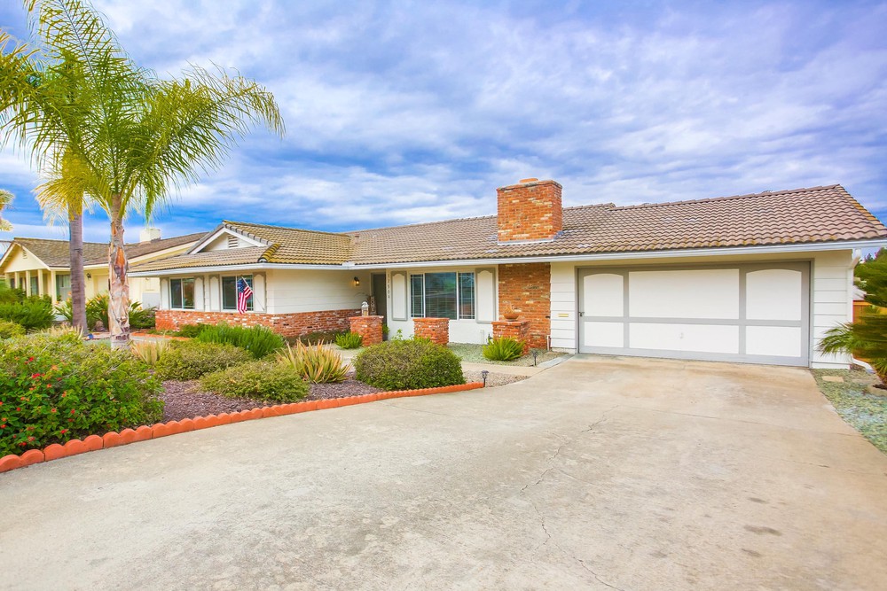 Virtual tour photo 6 of 67 for 17504 Bernardo Oaks Dr