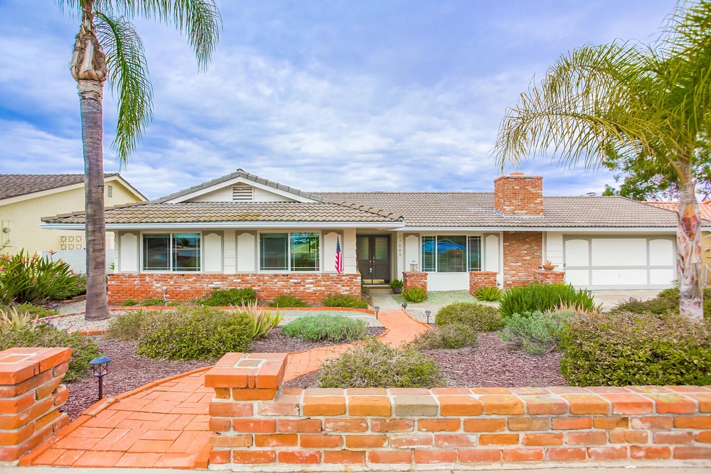 Virtual tour photo 7 of 67 for 17504 Bernardo Oaks Dr
