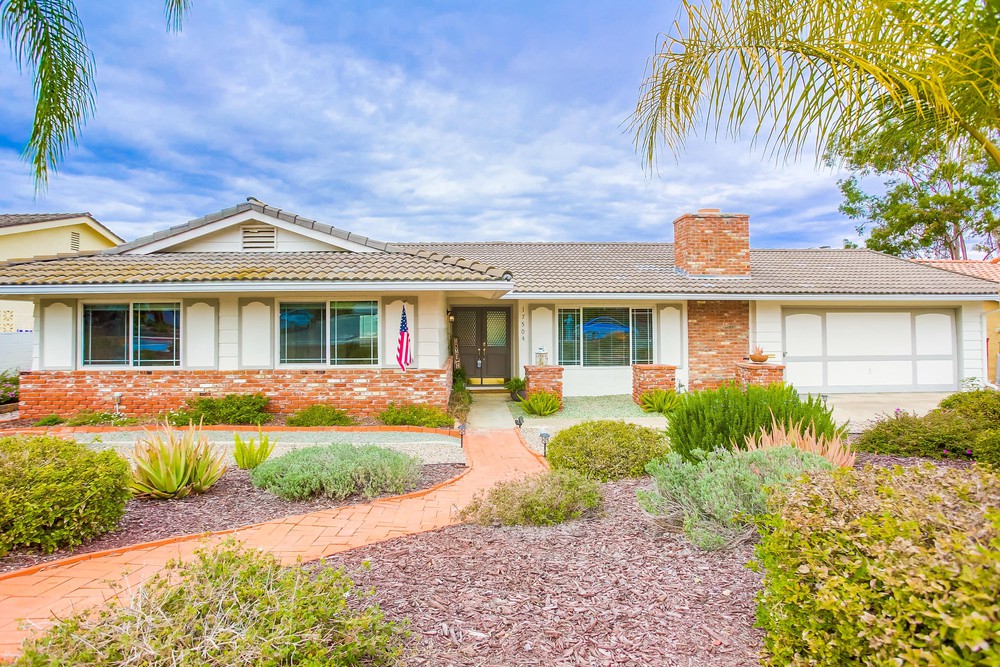 Virtual tour photo 8 of 67 for 17504 Bernardo Oaks Dr