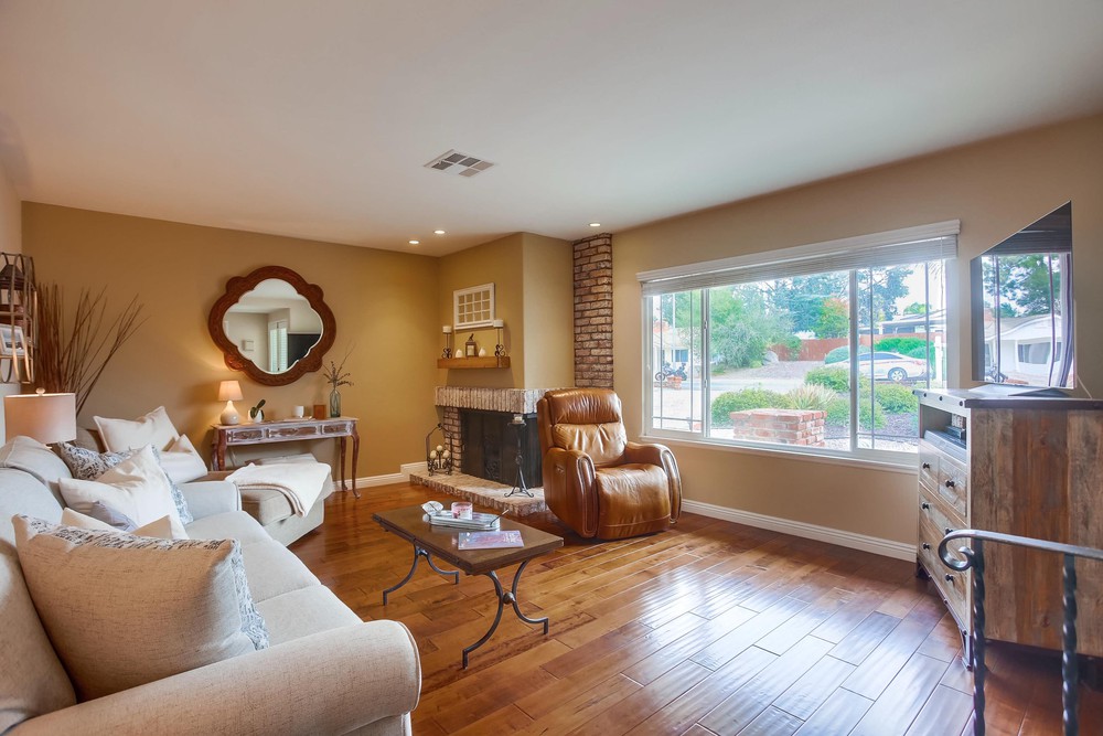 Virtual tour photo 12 of 67 for 17504 Bernardo Oaks Dr