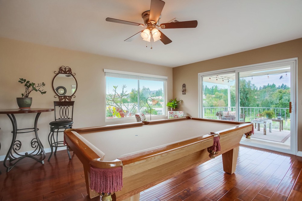 Virtual tour photo 18 of 67 for 17504 Bernardo Oaks Dr