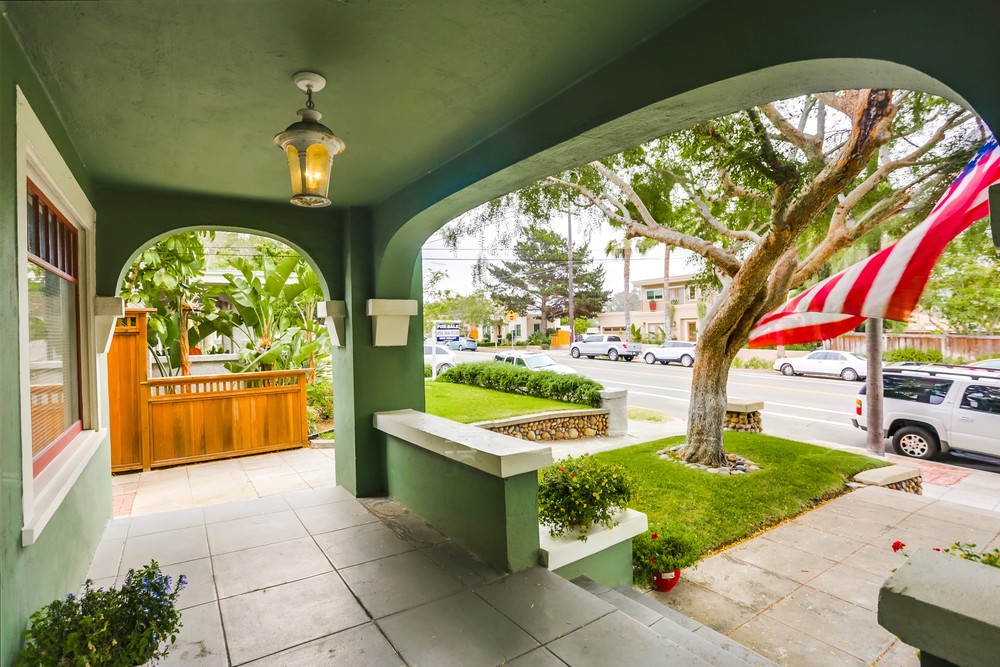 Virtual tour photo 7 of 67 for 1752 W Lewis St